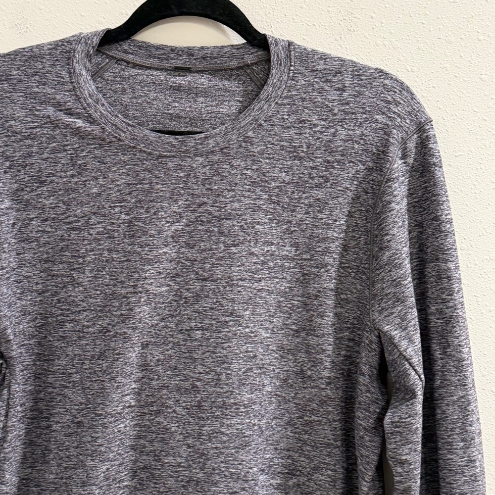 Lululemon Medium Heather Surge Warm Long Sleeve Shirt Run Athletic Performance - Picture 4 of 6